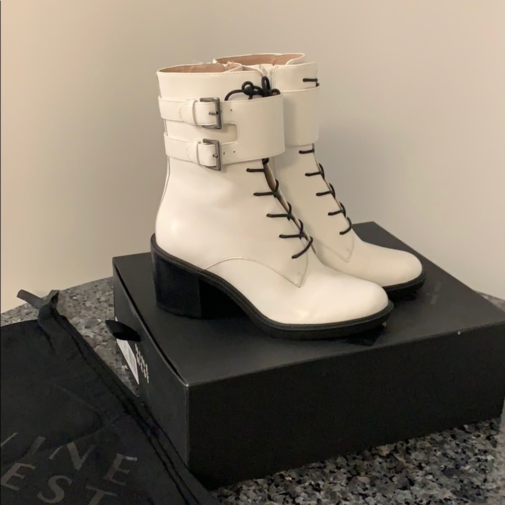 Nine West Fynndelle bootie white patent leather - 7